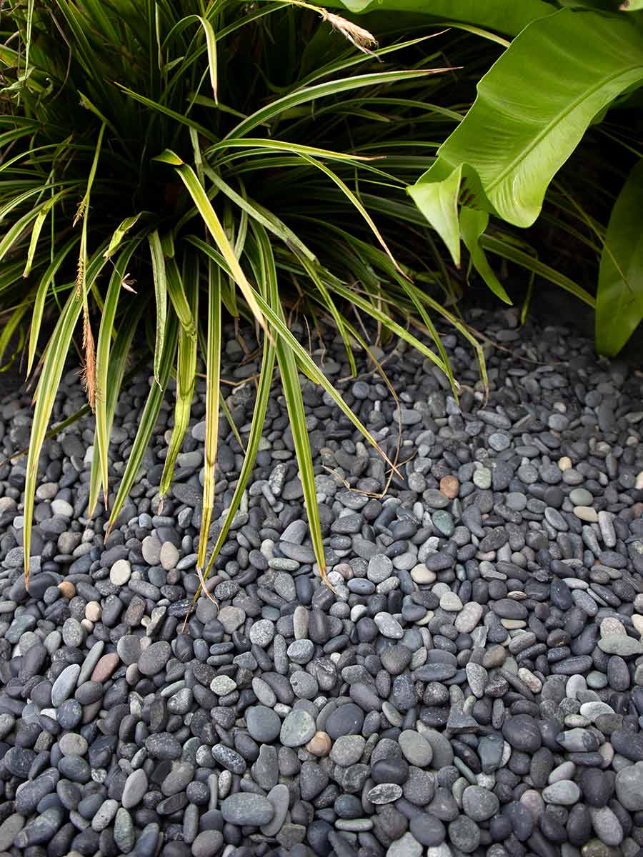 Beach pebbles zwart 16/25mm
