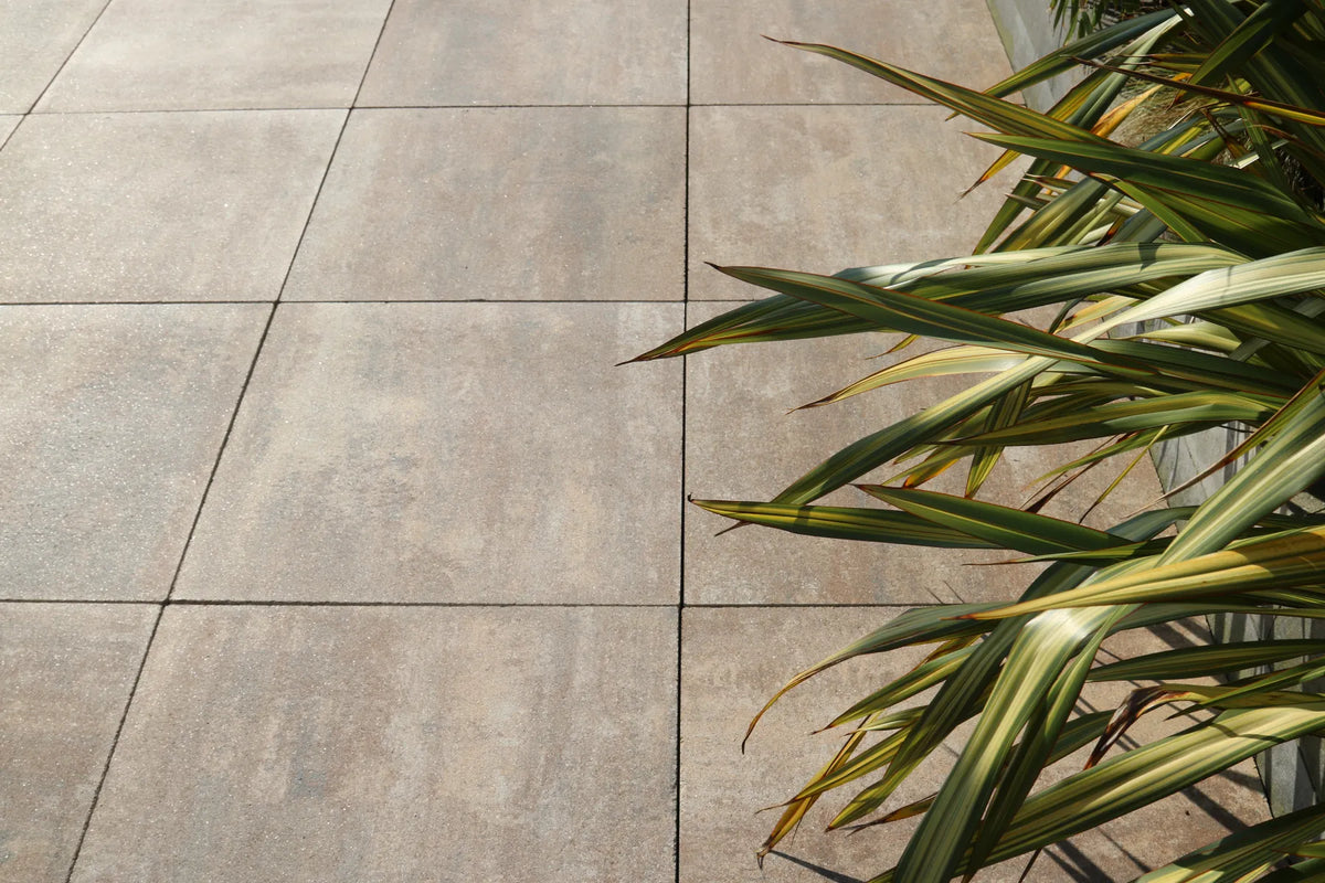 Furora+ Light Bronze 60x60x4,4cm Brons